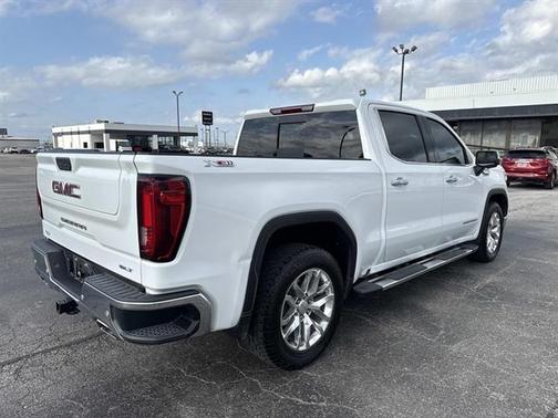 Summit White 2022 GMC Sierra 1500 Limited SLT