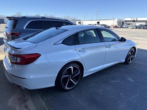 2022 Honda Accord Sport 2.0T