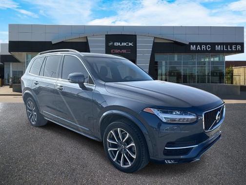 2019 Volvo XC90 T6 Momentum