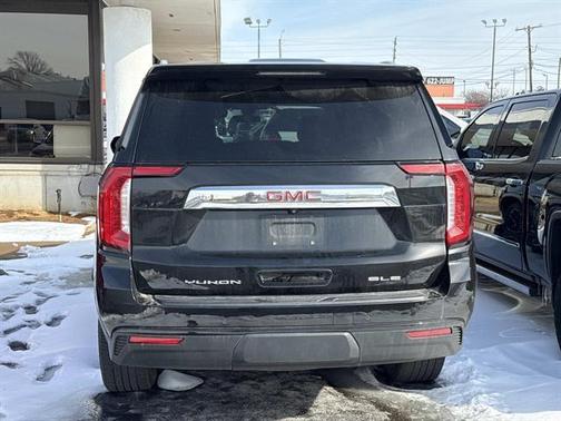 2022 GMC Yukon SLE