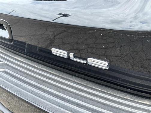 Onyx Black 2022 GMC Yukon SLE