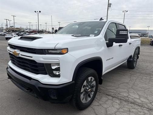 2025 Chevrolet Silverado 2500 Custom