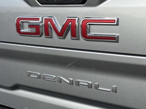 2026 GMC Sierra 2500 Denali