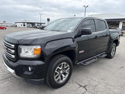 Onyx Black 2017 GMC Canyon SLE
