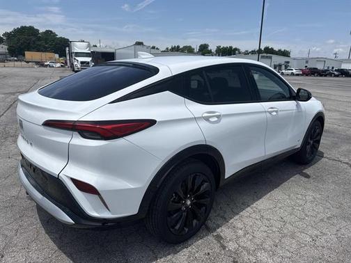 Summit White 2026 Buick Envista Sport Touring