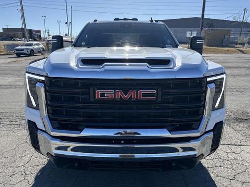 2024 GMC Sierra 2500 Pro