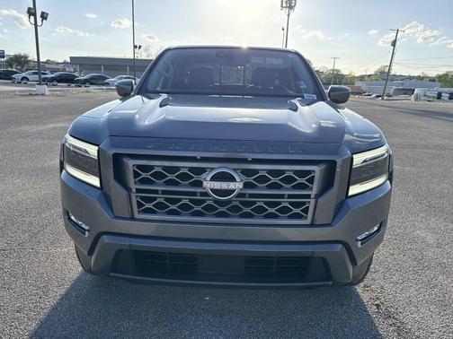 Gun Metallic 2024 Nissan Frontier SL