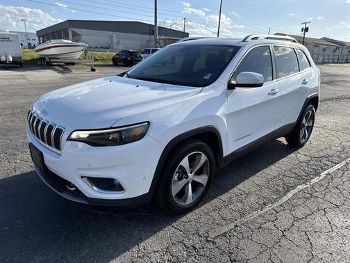 Bright White Clearcoat 2021 Jeep Cherokee Limited