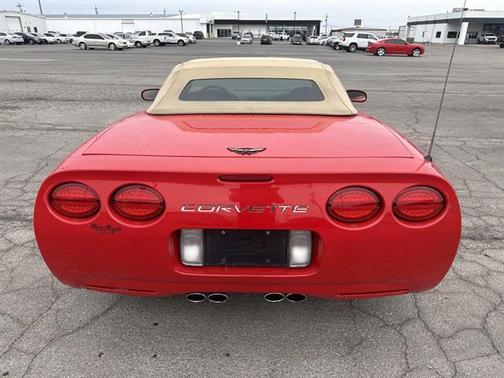 2004 Chevrolet Corvette Base