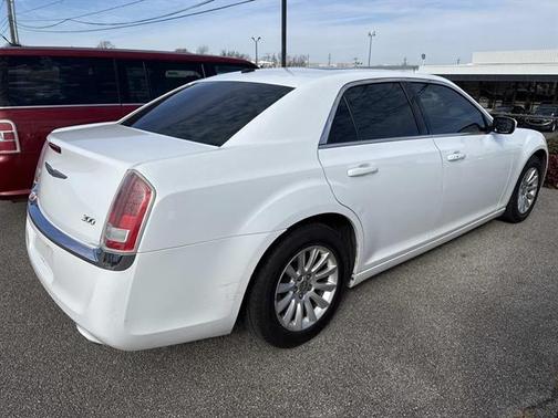 2014 Chrysler 300 Base