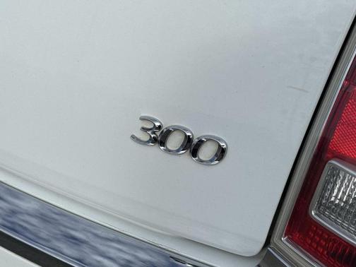 2014 Chrysler 300 Base