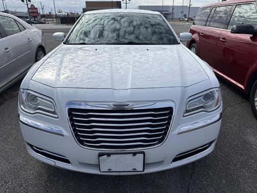 2014 Chrysler 300 Base