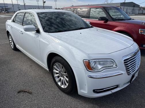 2014 Chrysler 300 Base