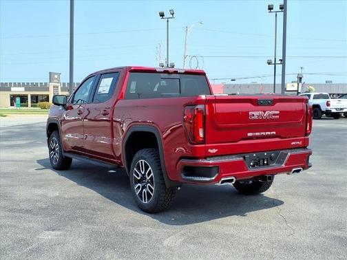 2025 GMC Sierra 1500 AT4