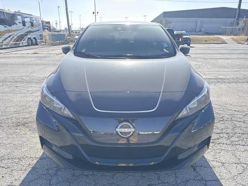 2023 Nissan Leaf S