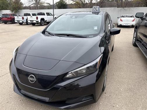 2023 Nissan Leaf S