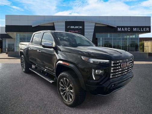 Onyx Black 2025 GMC Canyon Denali