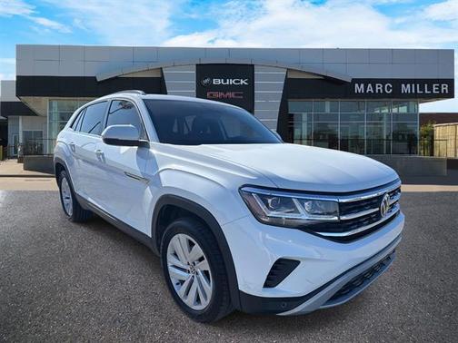 Pure White 2022 Volkswagen Atlas Cross Sport 2.0T SE w/Technology