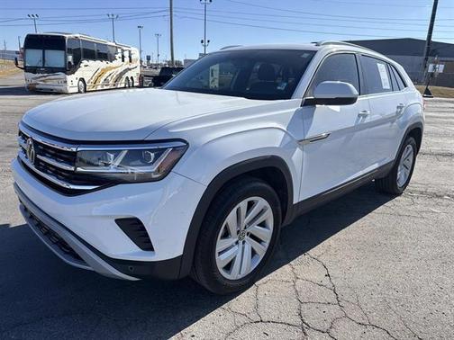 Pure White 2022 Volkswagen Atlas Cross Sport 2.0T SE w/Technology