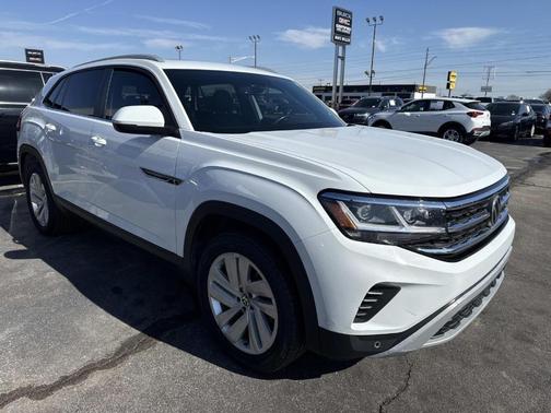 2022 Volkswagen Atlas Cross Sport 2.0T SE w/Technology