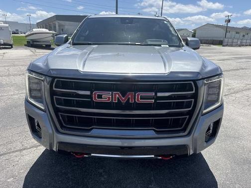 Sterling 2023 GMC Yukon XL AT4