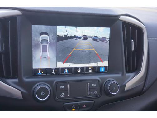 Photo 4 of 15 of 2021 Buick Envision Avenir