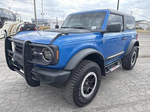 2023 Ford Bronco Base Advanced