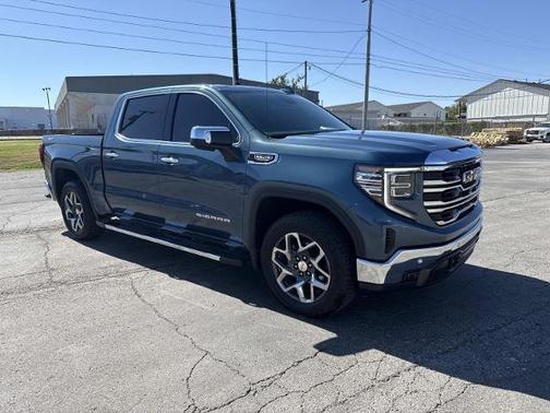 2024 GMC Sierra 1500 SLT