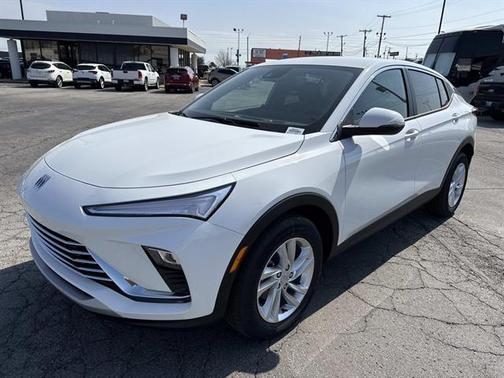 Summit White 2026 Buick Envista Preferred