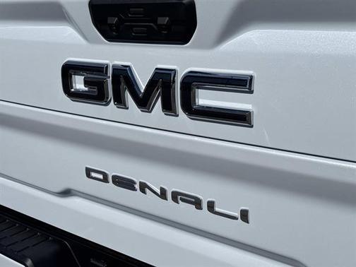 2026 GMC Sierra 2500 Denali Ultimate