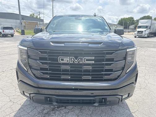 Onyx Black 2023 GMC Sierra 1500 Elevation