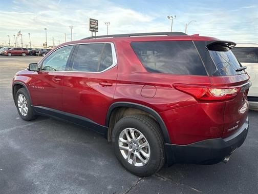 2021 Chevrolet Traverse LT Cloth