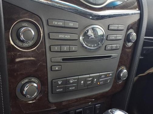 2015 INFINITI QX80 Base