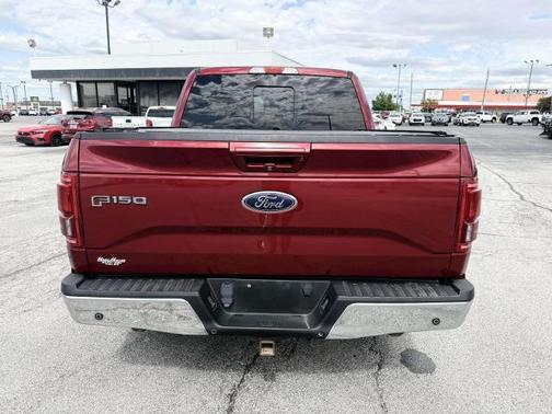 Ruby Red Metallic Tinted Clearcoat 2017 Ford F-150 XL