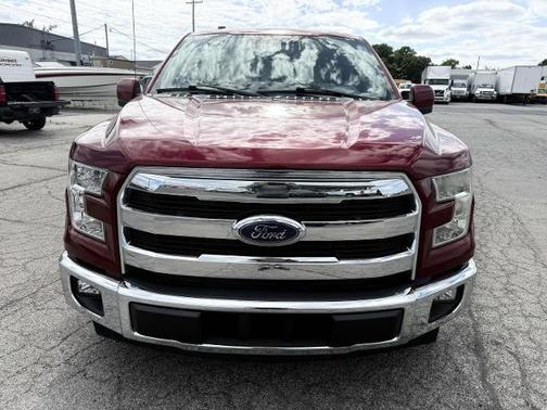 Ruby Red Metallic Tinted Clearcoat 2017 Ford F-150 XL