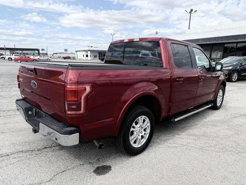 Ruby Red Metallic Tinted Clearcoat 2017 Ford F-150 XL