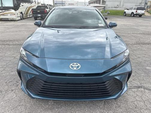 Ocean 2025 Toyota Camry LE