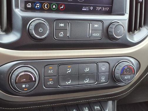 2022 GMC Canyon Denali