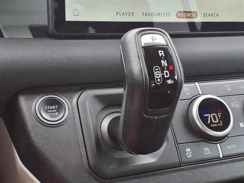 2022 Land Rover Defender 110 X-Dynamic SE