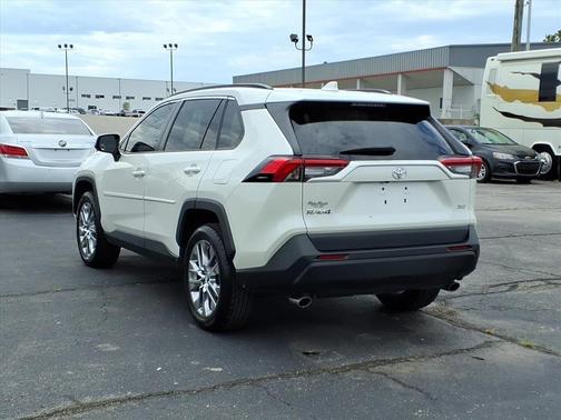 2021 Toyota RAV4 XLE Premium