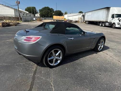2007 Saturn Sky Red Line