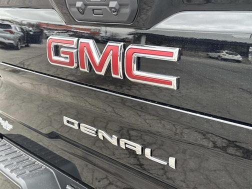 Onyx Black 2026 GMC Sierra 2500 Denali