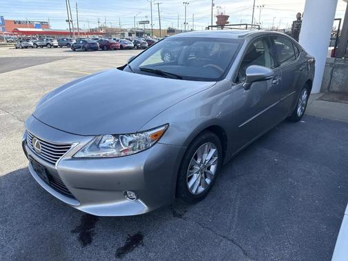 2015 Lexus ES 300h Base