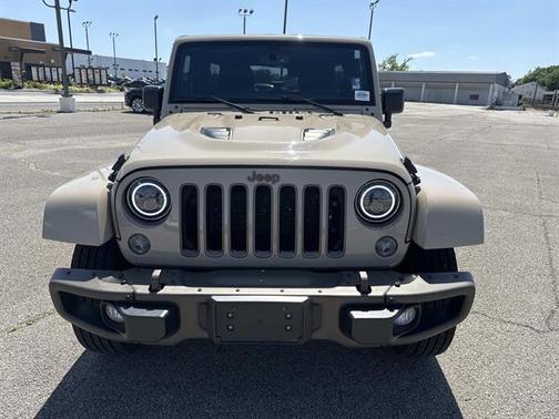 Mojave / Sand 2016 Jeep Wrangler Unlimited Sahara