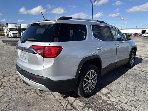 2018 GMC Acadia SLE-2