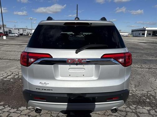 2018 GMC Acadia SLE-2