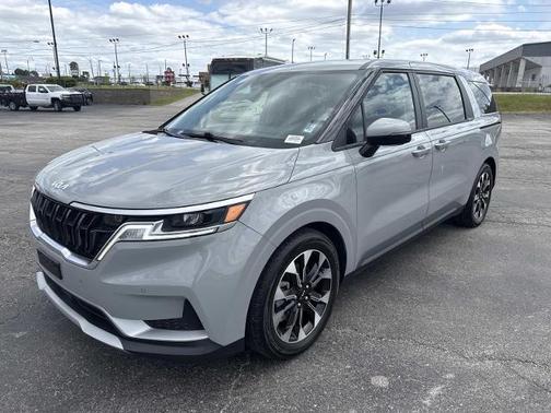 Ceramic Silver 2022 Kia Carnival EX