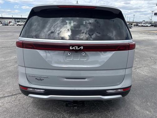 Ceramic Silver 2022 Kia Carnival EX