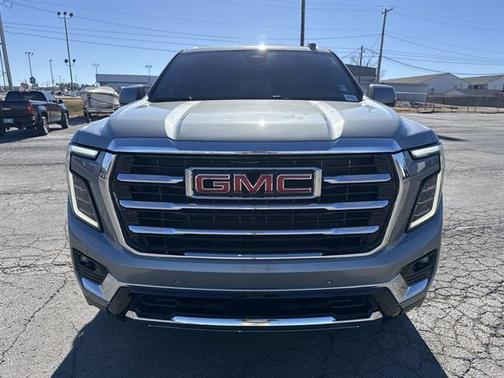 2025 GMC Yukon Elevation