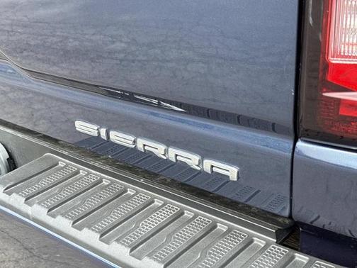 Pacific Blue Metallic 2021 GMC Sierra 2500 Denali